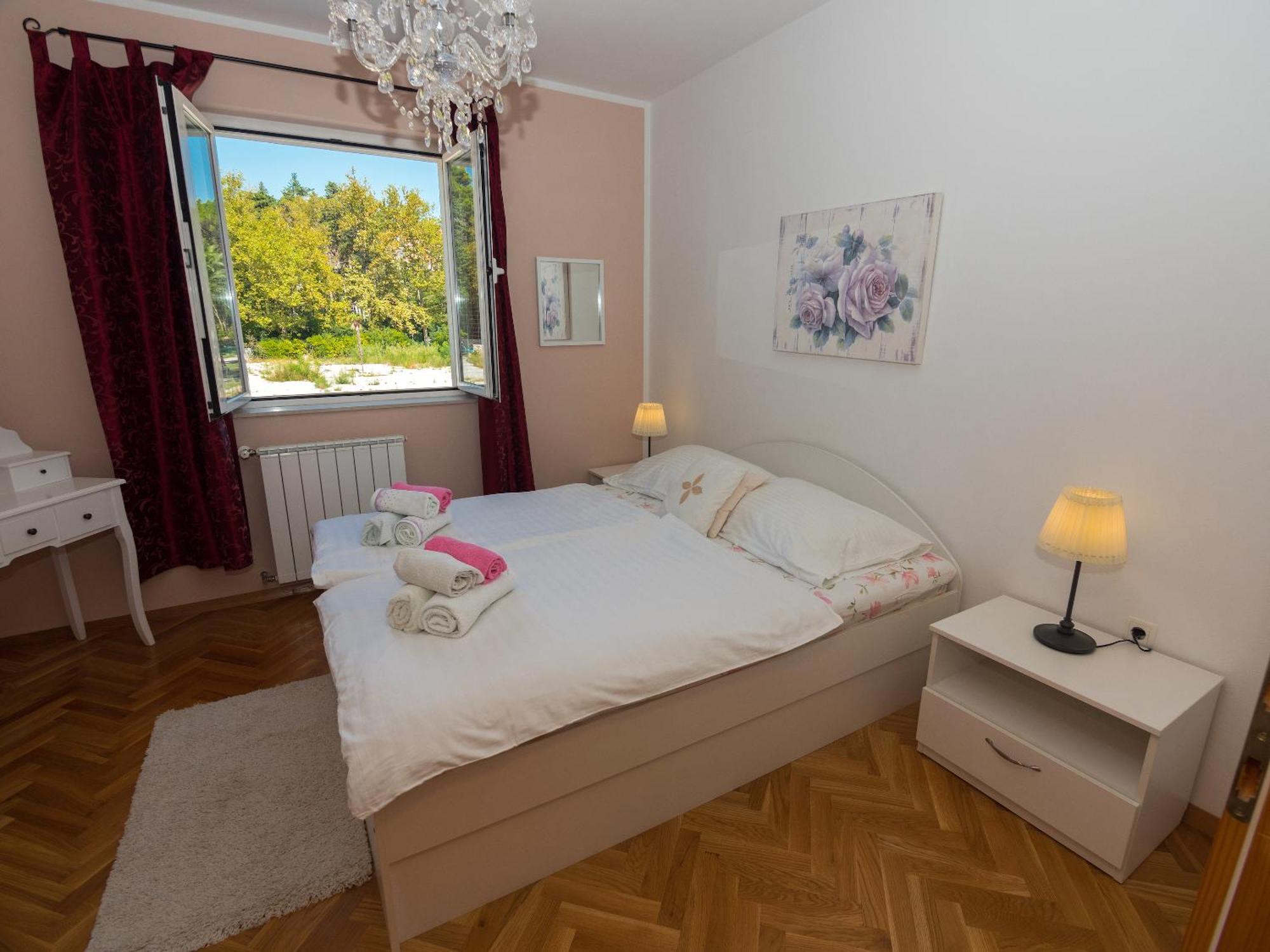 M. De Dominisa 5 Apartment Rab Town Luaran gambar