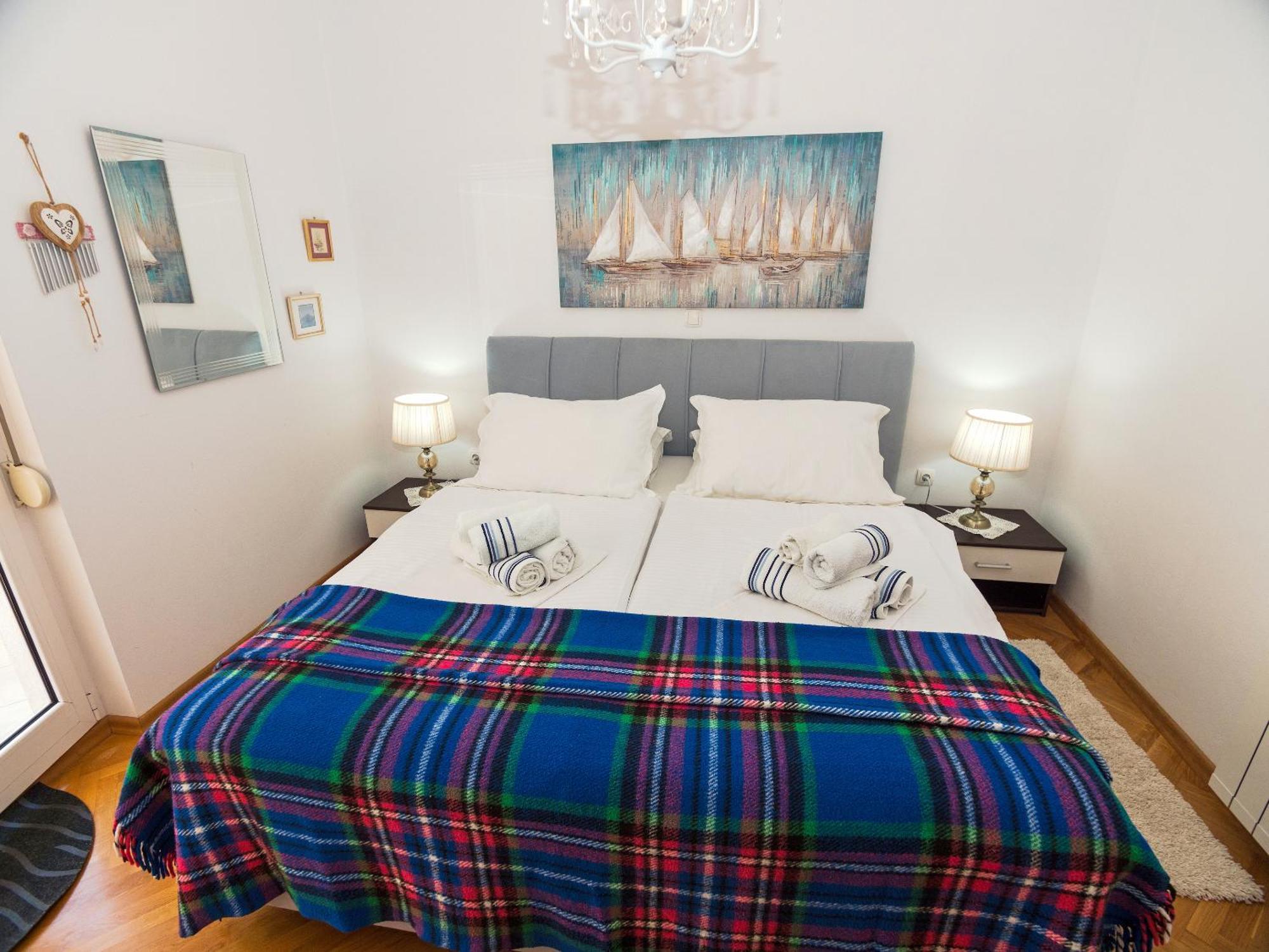M. De Dominisa 5 Apartment Rab Town Luaran gambar